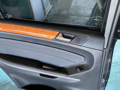 Дверь задняя левая Mercedes GL X164