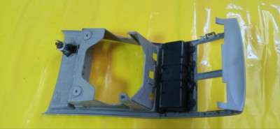 накладка задней консоли Mercedes ML W164 (2005-2011)