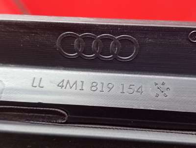 Решітка жабо Audi Q7 4M(2015-2020) - 4