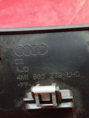 Декоративна накладка на торпедо Audi Q7 4M(2015-2020)