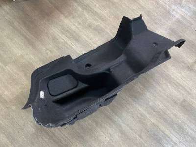 Обшивка багажника E-class W212