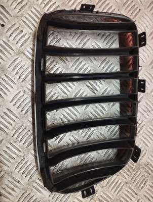 Декоративна решітка (ніздря) ліва BMW X3 F25 (2010-2017)