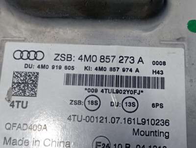 Монітор (дисплей комп`ютера центральний) Audi Q7 4M(2015-2020)