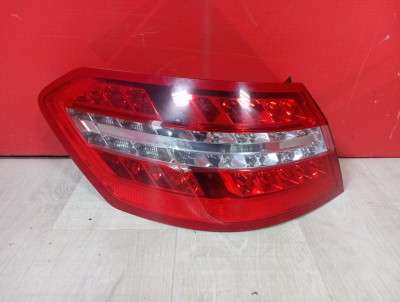 Фонарь задний левый E-class W212