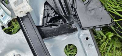 Стеклоподъемник электрический двери передней левой Mercedes ML W164 (2005-2011)