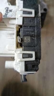 Замок дверей передньої правої Mercedes ML W166 (з 2011)