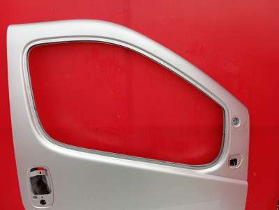 Дверь передняя правая Renault Trafic II, Opel Vivaro II, Nissan Primastar II (2006-2014) рестайл