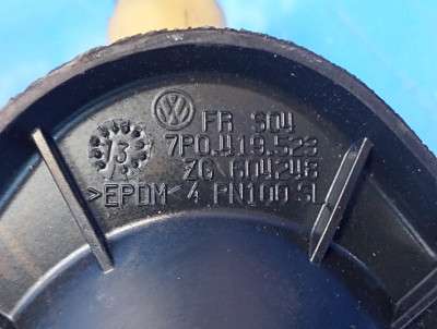 Рульовий кардан (хрестовина) Volkswagen Touareg NF (2010-2014)