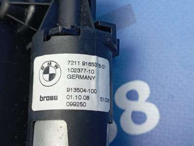 Доводчик (дотяжка) ремня безпеки правий BMW 3 E92 (2006-2010)