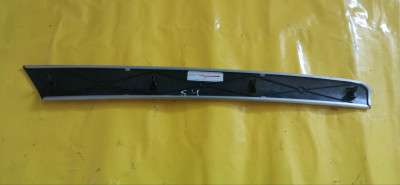 Накладка декоративна (молдинг) передніх лівих дверей Mercedes ML W164 (2005-2011)