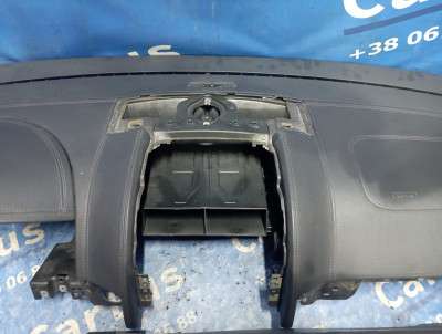 Торпедо ( Комплект ) Volkswagen Touareg (2003-2006) дорестайл