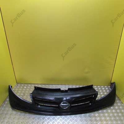 Накладка бампера переднього центральна Renault Trafic II, Opel Vivaro II, Nissan Primastar II (2006-2014) рестайл