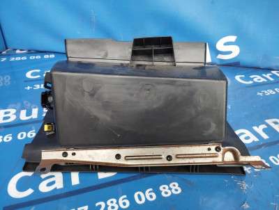 Бардачок (вещевой ящик) Ford Escape 3 FL ( 2012 - 2019 )