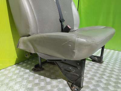 Сидение двойное Renault Trafic II, Opel Vivaro II, Nissan Primastar II (2001-2006) дорестайл