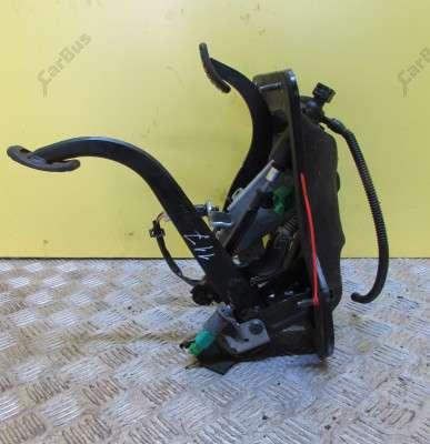 Педальный узел Renault Trafic II, Opel Vivaro II, Nissan Primastar II (2006-2014) рестайл