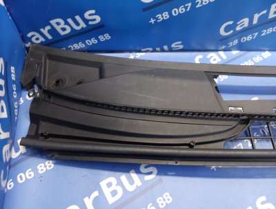 Жабо (пластик зливовий) Mercedes-Benz Vito W 639 (2003-2010) дорестайл