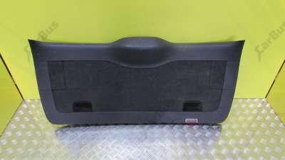 Обшивка кришки (двері) багажника Volkswagen Touareg (2003-2006) дорестайл
