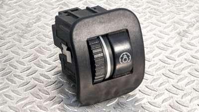Кнопка корректора фар Volkswagen Touareg (2003-2006) дорестайл