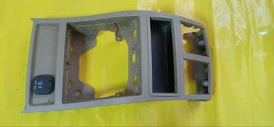 накладка задней консоли Mercedes ML W164 (2005-2011)