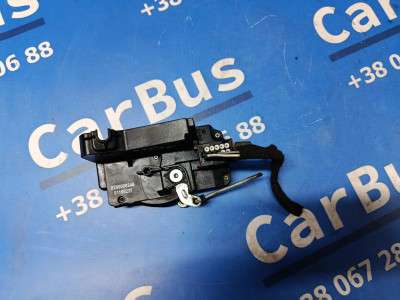 Замок двери передней левой Renault Trafic II, Opel Vivaro II, Nissan Primastar II (2006-2014) рестайл