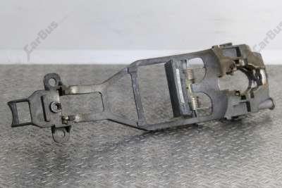 Кронштейн (тримач) ручки дверей Volkswagen Touareg (2007-2010) рестайл