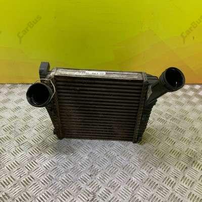 Інтеркулер (радіатор інтеркулера) Volkswagen Touareg (2007-2010) рестайл