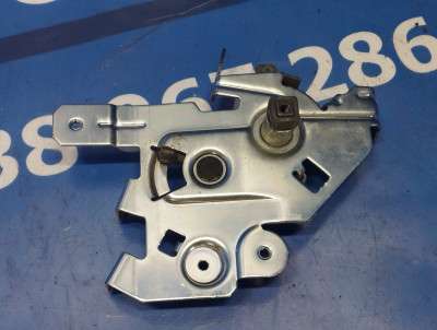 Замок дверей зсувної правої Renault Trafic II, Opel Vivaro II, Nissan Primastar II (2006-2014) рестайл
