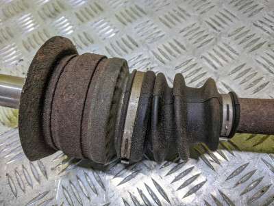 Полуось задняя левая (приводной вал шрус) BMW X5 E70 (2007-2010) дорестайл