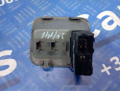 Кнопка коректора фар Renault Trafic II, Opel Vivaro II, Nissan Primastar II (2006-2014) рестайл