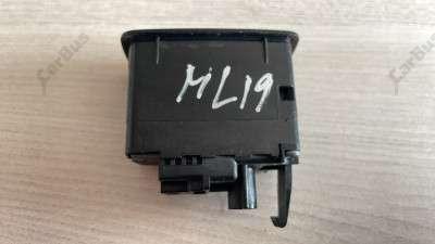 Кнопка открывания багажника Mercedes ML W164 (2005-2011)
