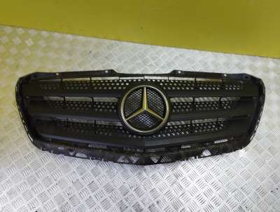 Решітка радіатора Mercedes-Benz Sprinter W 906 (2014-2018) рестайл