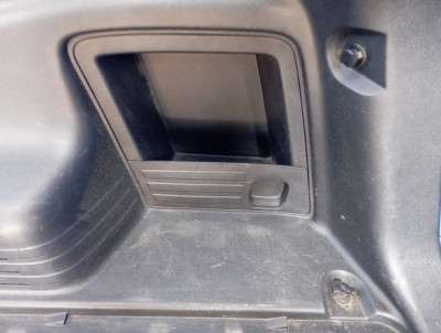 Обшивка кришки (двері) багажника Hyundai IX35 (2010-2017)