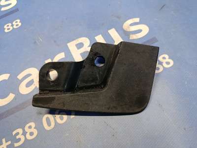 Бризговик передній Renault Trafic II, Opel Vivaro II, Nissan Primastar II (2006-2014) рестайл