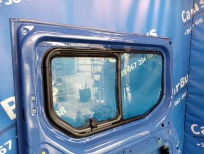 Дверь сдвижная правая Renault Trafic II, Opel Vivaro II, Nissan Primastar II (2006-2014) рестайл