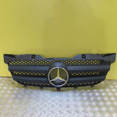 Решетка радиатора Mercedes-Benz Sprinter W 906 (2006-2014) дорестайл