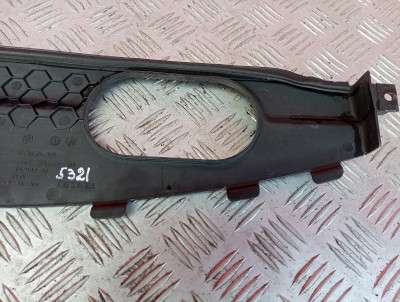 Накладка передньої панелі (телевізора) BMW X5 F15 (2013-2018)