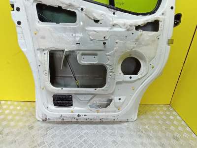 Дверь передняя левая Renault Trafic II, Opel Vivaro II, Nissan Primastar II (2001-2006) дорестайл