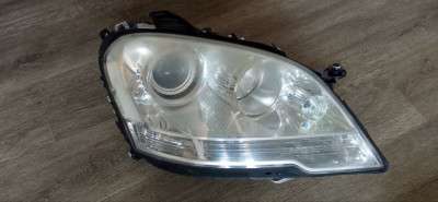 Фара передня права Mercedes ML W164 (2005-2011)