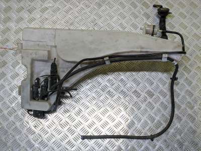 Бачок омивача (омивач скла, фар) BMW X5 E70 (2010-2013) рестайл