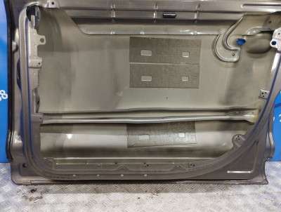 Двері передні праві Volkswagen Touareg (2007-2010) рестайл