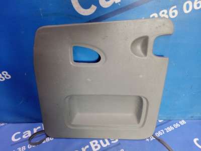 Обшивка (карта) двері задньої лівої Renault Trafic II, Opel Vivaro II, Nissan Primastar II (2006-2014) рестайл
