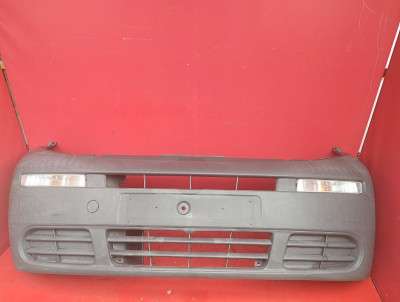 Бампер передний Renault Trafic II, Opel Vivaro II, Nissan Primastar II (2001-2006) дорестайл