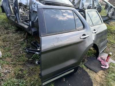 Дверь задняя левая Ford Explorer (2011-2019)