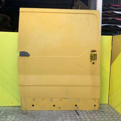 Дверь сдвижная правая Renault Trafic II, Opel Vivaro II, Nissan Primastar II (2006-2014) рестайл