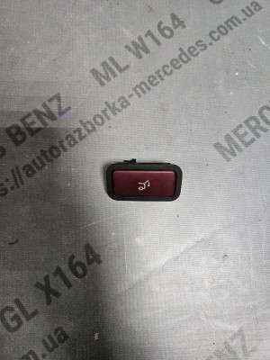 Кнопка закриття кришки багажника Mercedes ML W164 (2005-2011)