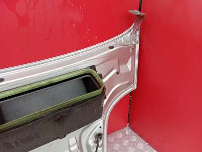 Капот Renault Trafic II, Opel Vivaro II, Nissan Primastar II (2006-2014) рестайл