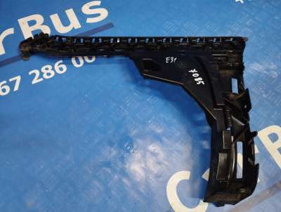 Кронштейн бампера зправа Mercedes-Benz E63 S