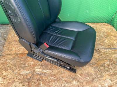 Сидіння переднє ліве Mercedes GL X164
