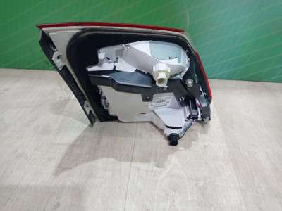 Ліхтар кришки багажника правий Mercedes GL X166
