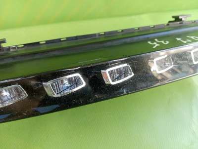 Повторитель поворота правый Audi Q7 (2010-2015)